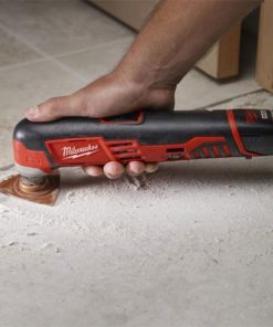 Multiherramienta Oscilatoria M12™ Milwaukee: Velocidad variable: 5000-20000 OPM Peso: 0.95 kg